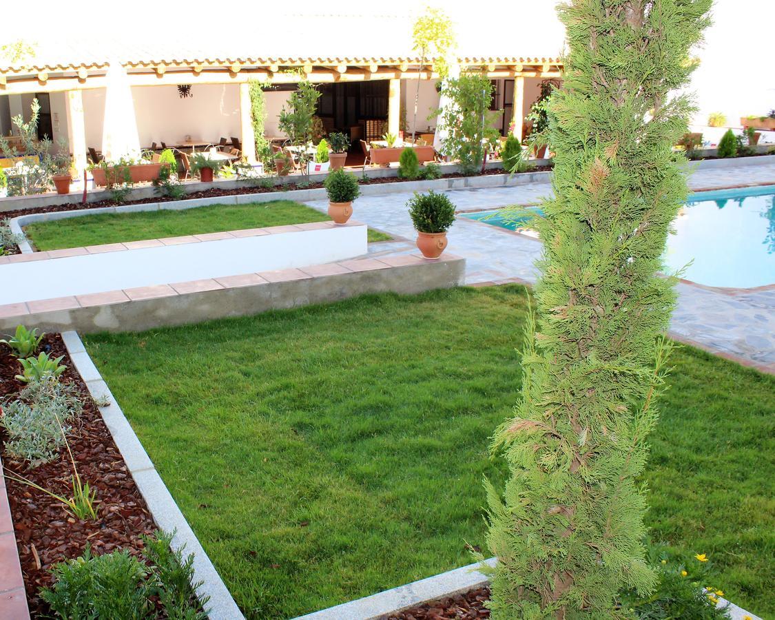 Hotel Entreolivos El Pedroso Eksteriør billede