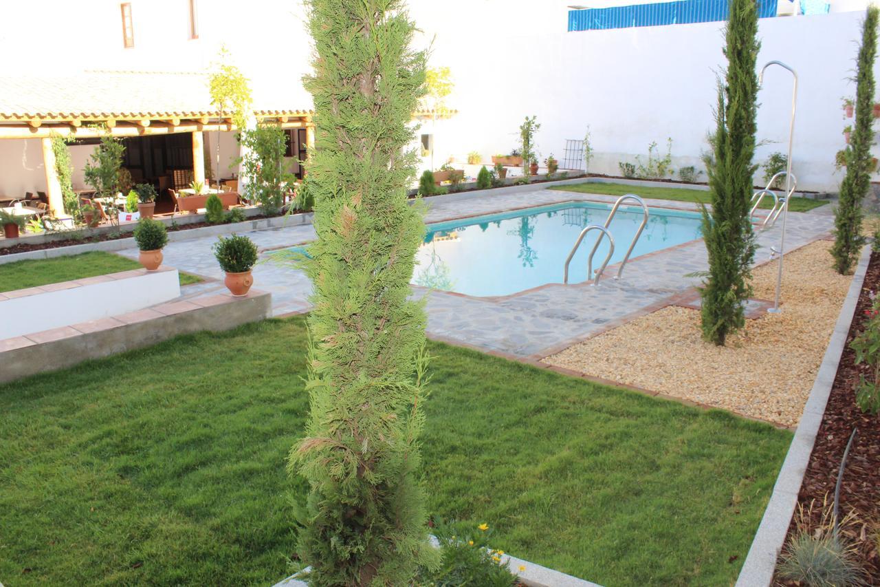 Hotel Entreolivos El Pedroso Eksteriør billede