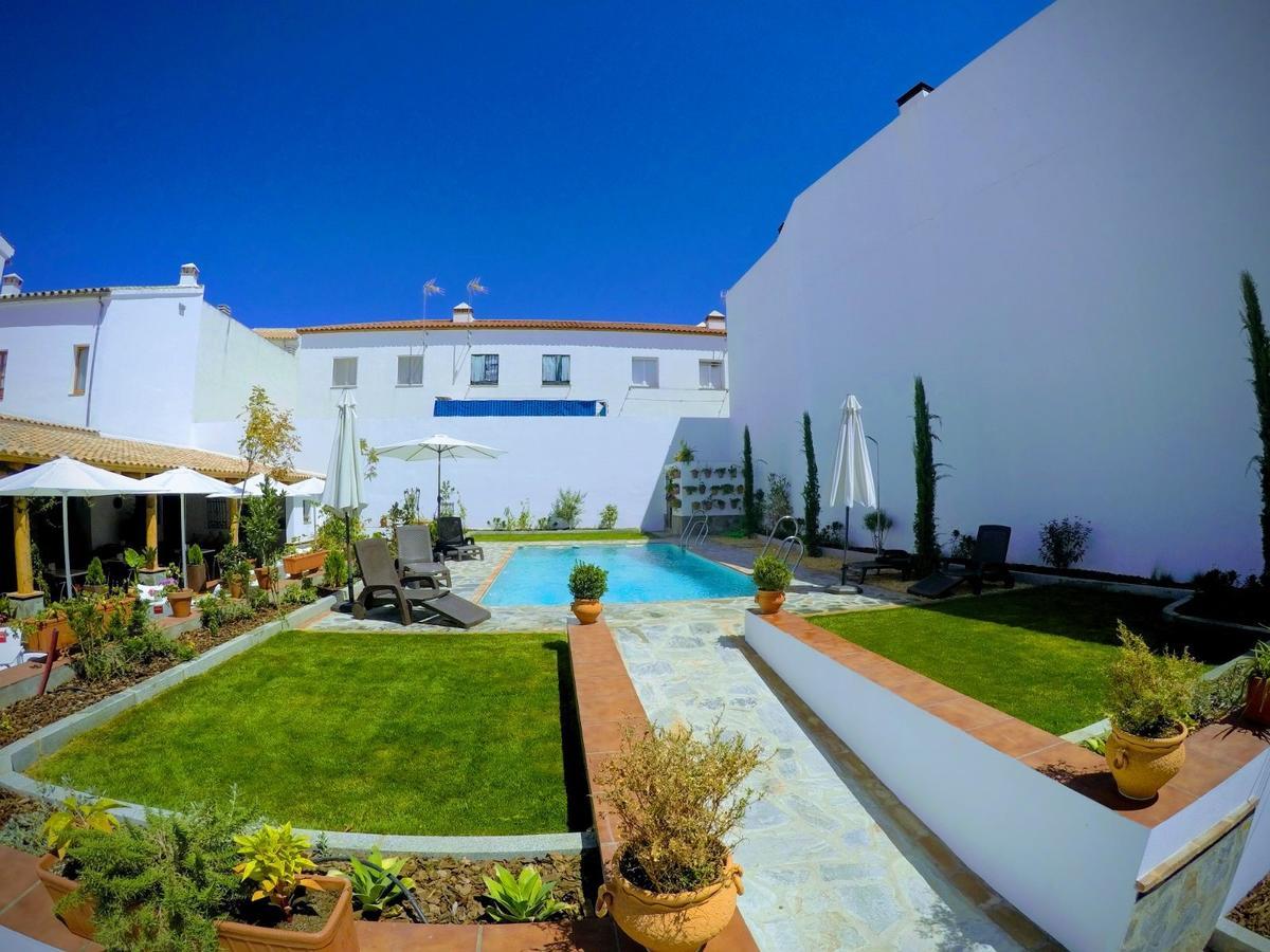 Hotel Entreolivos El Pedroso Eksteriør billede